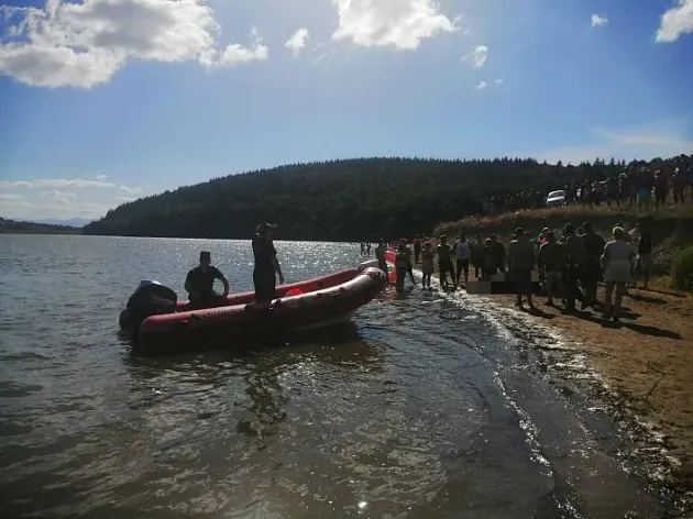Avea doar 18 ani, s-a înecat în lacul de la Pădureni