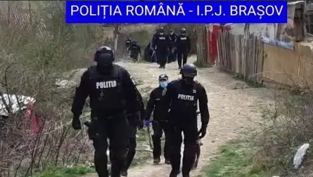 Răzmeriţă iar la Săcele, potolită cu mascaţii