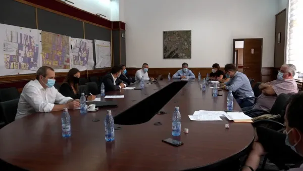 Din căminişti în „chiriaşi la hotel”