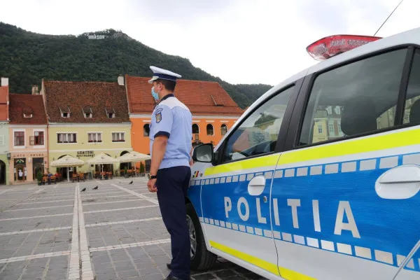 Poliţia umblă cu maşini noi: 150 la Brașov. Producție românească, Duster-e și Loganuri, plus două cu echipări speciale pentru luptătorii de la SAS și cei de la Arestări Preventive