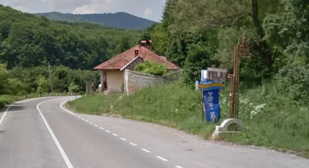 O femeie din Teliu nu poate scăpa de iubitul cu 9 ani mai tânăr