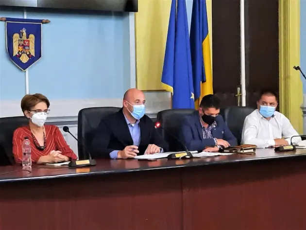 Decizia pentru 14 septembrie: 57,6% dintre unităţile şcolare din judeţul Braşov vor funcţiona pe „scenariul verde” până în 1 octombrie