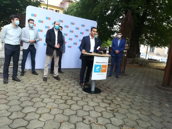 USR PLUS ar putea anunţa în această săptămână vicepreşedintele Consiliului Judeţean Braşov şi viceprimarul Braşovului 