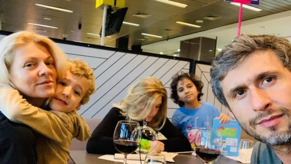 Braşoveanca Dana Nălbaru, „auto-exil” cu familia în Suedia, „o ţară încă normală”