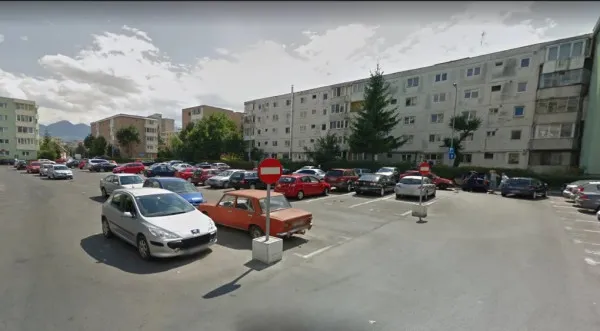 Calea Bucureşti 18 - 30: teoretic, aici va fi prima parcare cu lift dintre blocuri