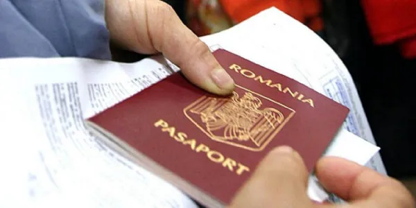 79 de braşoveni au interdicţie de a merge în străinătate. Deciziile au fost emise luna trecută de Serviciul Paşapoarte Braşov
