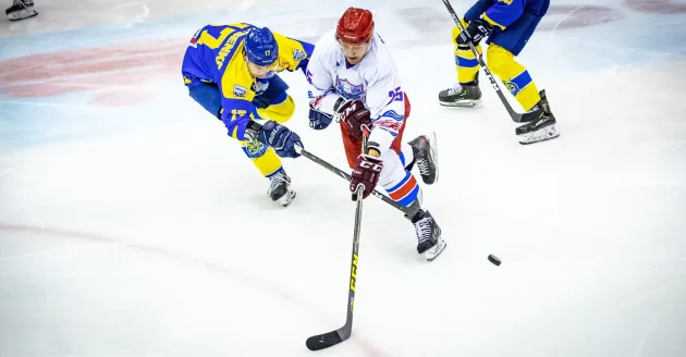 „Lupii”, învinşi de CSM Galaţi în primele două jocuri din Campionatul Naţional