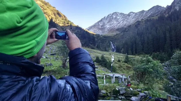 Cabana Podragu, din Munţii Făgăraşului, închisă până la vară