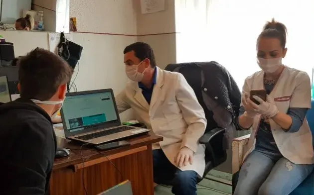 Prin lege: Asiguraţii au dreptul la analize gratuite şi la solicitare  