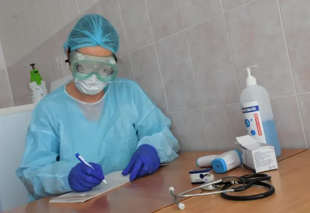 Medicii de familie cer să se ţină cont şi de sfaturile lor în gestionarea pandemiei