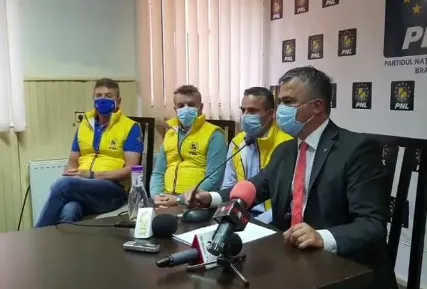 Ghimbavul, liberal după 27 de ani. La Caţa, primar din tată în fiu