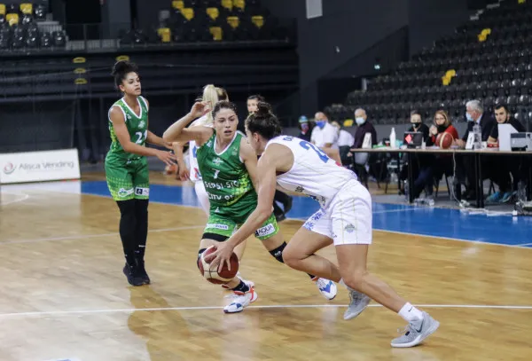 Olimpia CSU, două victorii la startul LNBF