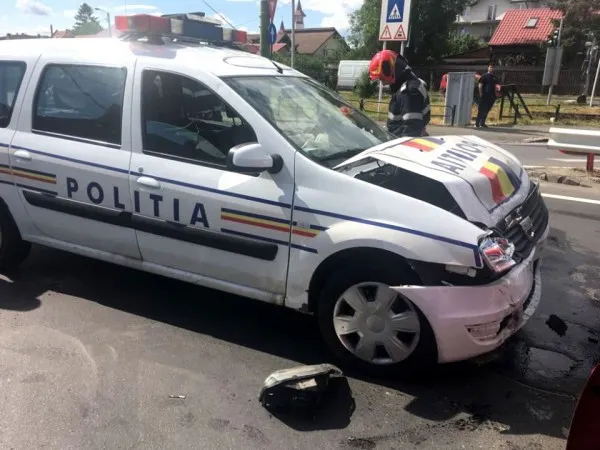 Judeţul Braşov, pe primul loc într-un top nedorit al accidentelor în care au fost implicate maşinile de poliţie: 188 de incidente, în perioada 2017 – 2020