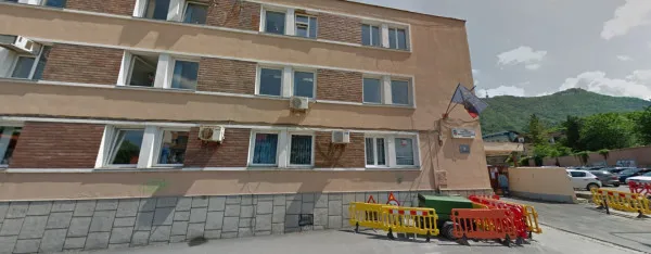 Copiii din centrele DGASPC - fără tablete, angajaţii - cu telefoane de ultimă generaţie