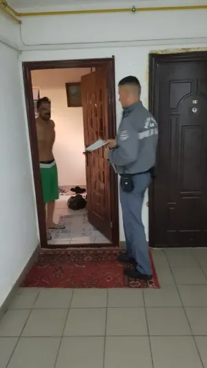 Iar scandal în (fosta) familie: Pumni şi telefon distrus