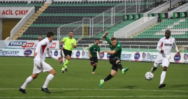 Şumudică, Toşca şi Maxim au câştigat duelul cu Pantilimon 