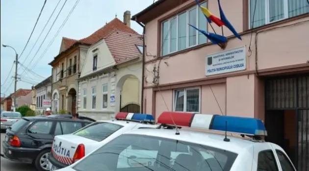 Sediul unei firme din Codlea, locul unde era tăinuită o maşină căutată în Italia