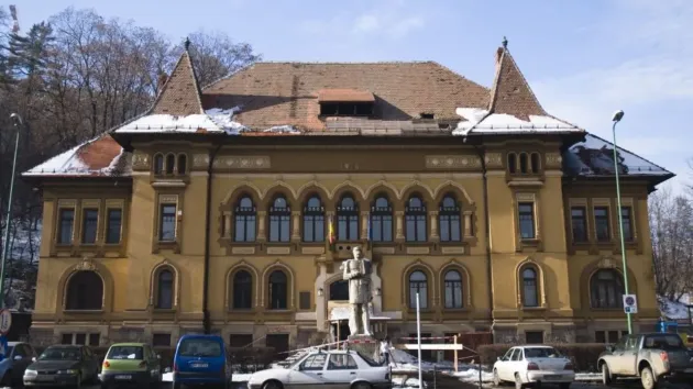 22.436 lei/lună, chiria pentru Biblioteca Judeţeană. Contractul se prelungeşte şi în 2020