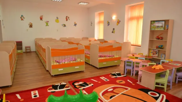 Mâine se va lua o decizie cu privire la reluarea activităţii creşelor din Braşov