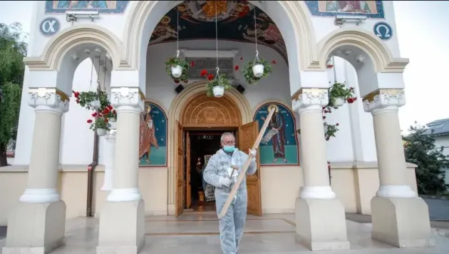 Am intrat în Postul Crăciunului. Ce suntem îndemnaţi să facem şi ce e interzis