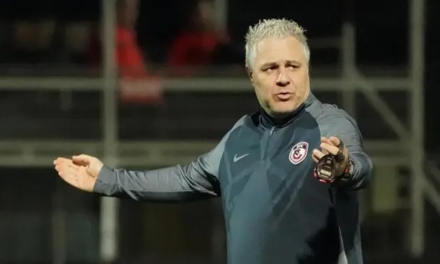 Şumudică şi-ar dori într-o zi să preia naţionala