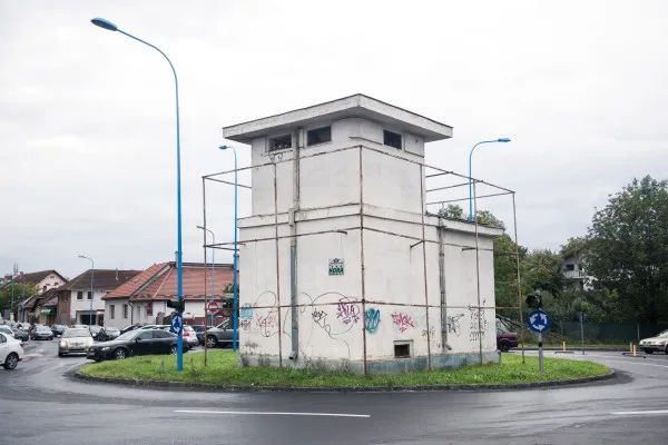 N-ai unde „picta”? Electrica le dă „ilegalilor grafitti” punctele de transformare din Braşov, poate nu mai mâzgălesc oraşul
