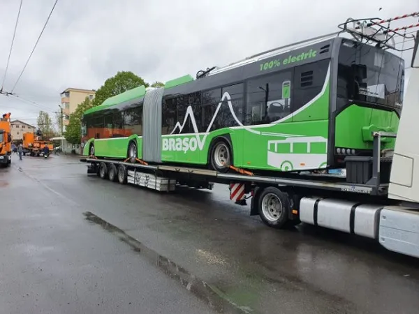 Braşovul va primi 12 autobuze electrice de mare capacitate: 130 de locuri şi sistem de numărare a călătorilor
