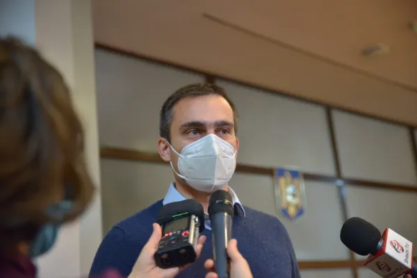 Coliban, cu apropo către proprietarii de terenuri rămase „întâmplător neconstruite”:  Expropriem şi facem parcuri