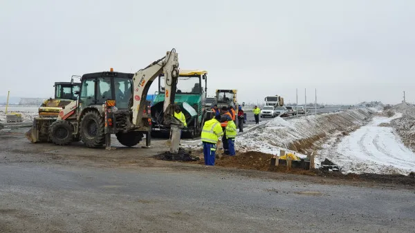 Două zile cu trafic restricționat pentru legarea la drumurile naționale a segmentulului de autostradă Râșnov-Cristian. Capătul de autostradă ar urma să fie inaugurat săptămâna aceasta de ministrul Transporturilor