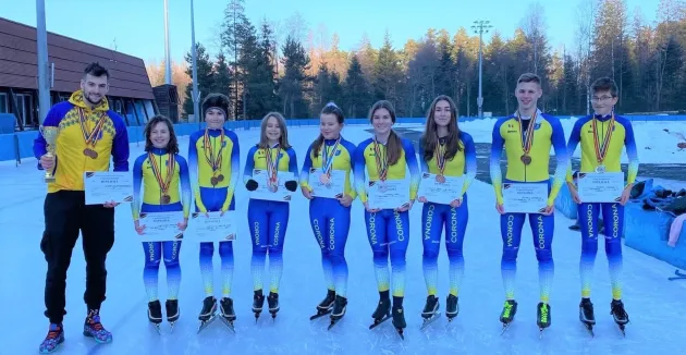 34 medalii pentru patinatorii Coronei, la Cupa României şi Cupa Tatra