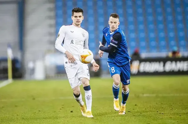 Deşi nu mai e titular la Rangers, Ianis nu duce lipsă de oferte