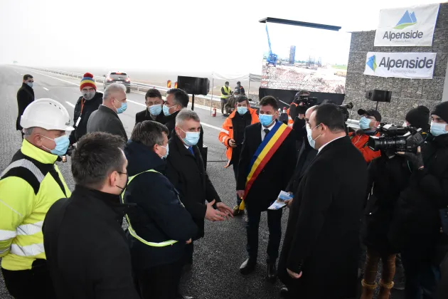 Cu 10 luni mai devreme, primii 10 km de autostradă din Brașov