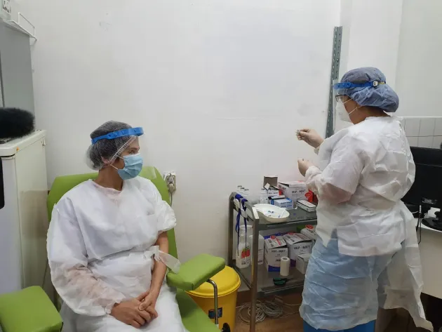 Andreea Moldovan, primul medic vaccinat împotriva Covid, la Brașov
