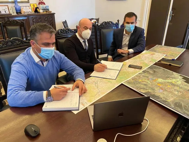 Braşovul, chemat la consultări pentru Autostrada Braşov - Bacău