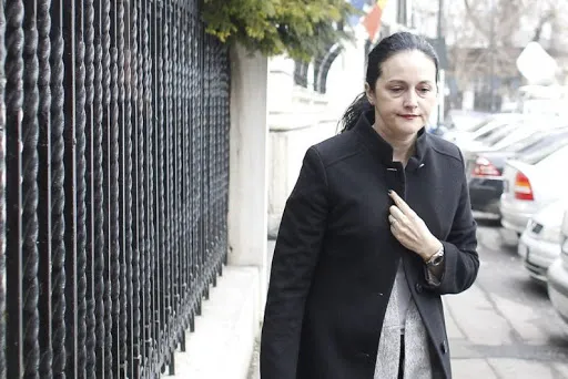 Alina Bica rămâne cu pedeapsa de 4 ani cu executare