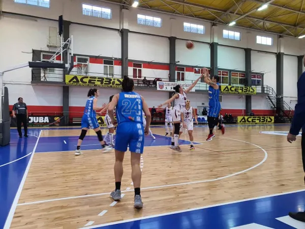 Olimpia CSU, două victorii la început de an
