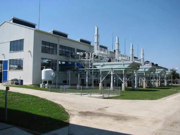 Clădirile Condmag, scoase la licitaţie de lichidator la „preţ promoţional”