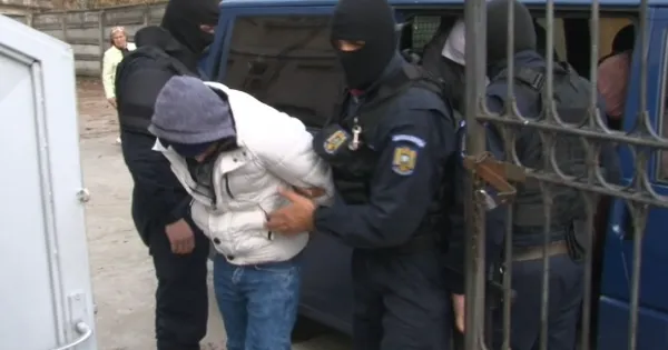 Un jandarm din Braşov, condamnat la cinci ani şi nouă luni de puşcărie pentru trafic de cocaină