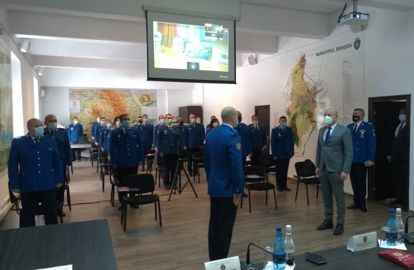 Jandarmii despre 2020, anul în care au fost puşi să ţină oamenii la distanţă: Să nu credeţi că ne-a fost uşor!