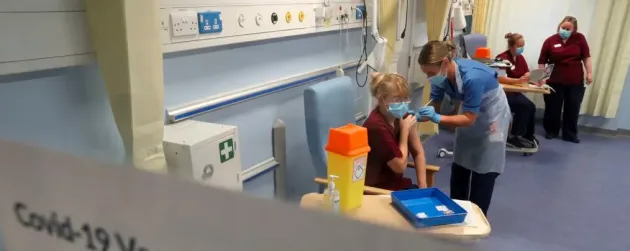 Imunizarea anti-Covid, etapa a II-a: Cont pe platformă de azi, programare de mâine şi vaccinare de luni