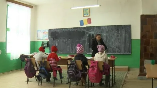 Cîmpeanu ar vrea învăţământul simultan desfiinţat