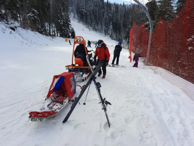 7 schiori, scoşi cu targa de pe pârtiile interzise din Poiană