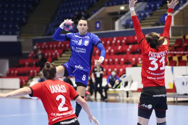 CSM Bucureşti domină clar Liga Florilor în actualul sezon

