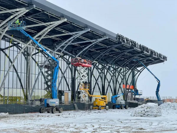 Aerogara Braşovului, la stadiul „finisaje”