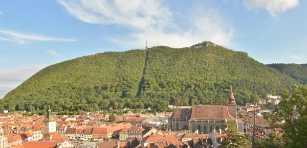 Primăria Brașov a scos la „concurs” un post de voluntar. Acesta va fi reprezentantul societății civile în Comisia de Urbanism a Municipiului Brașov