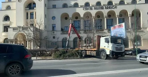 „Lacrimi” pe Facebok după molizii de la Casa Armatei