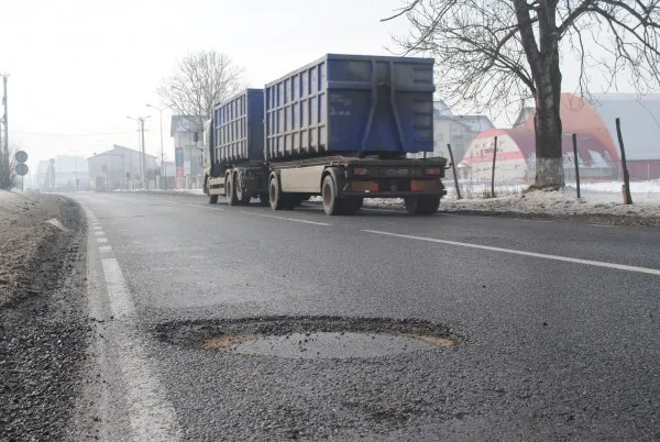 Proces pentru DN73: După o „telenovelă” de 7 ani, constructorul spaniol Azvi a reziliat contractul şi… a dat în judecată CNAIR-ul