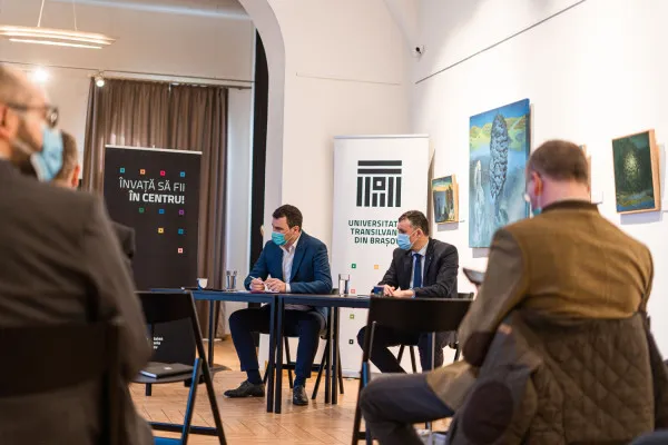 Specialiştii forestieri ai Universităţii „Transilvania” din Braşov, implicaţi în elaborarea Strategiei Forestiere Naţionale