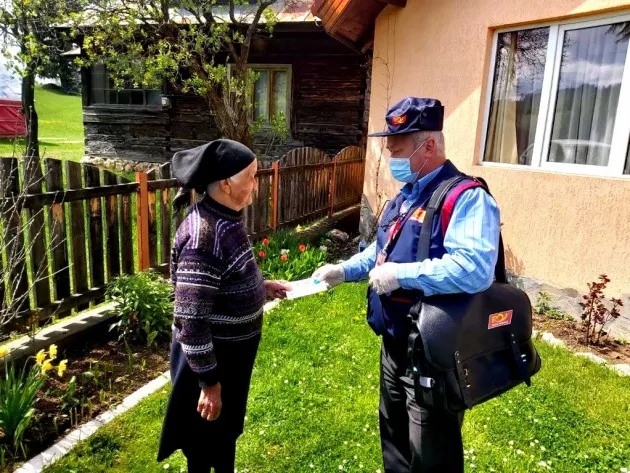 Ministrul Digitalizării vrea ca poştaşii să devină asistenţi comunitari