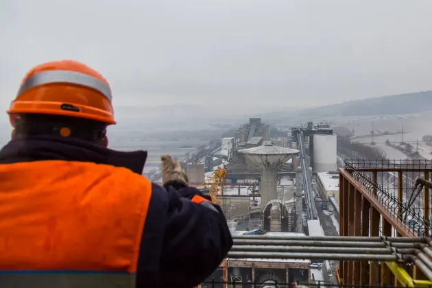 Irlandezii de la CRH caută 45 de oameni pentru fabrica de ciment din Hoghiz